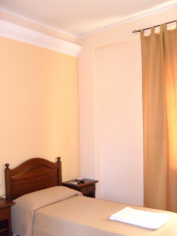 Hotel Piro Torrenova  Oda fotoğraf