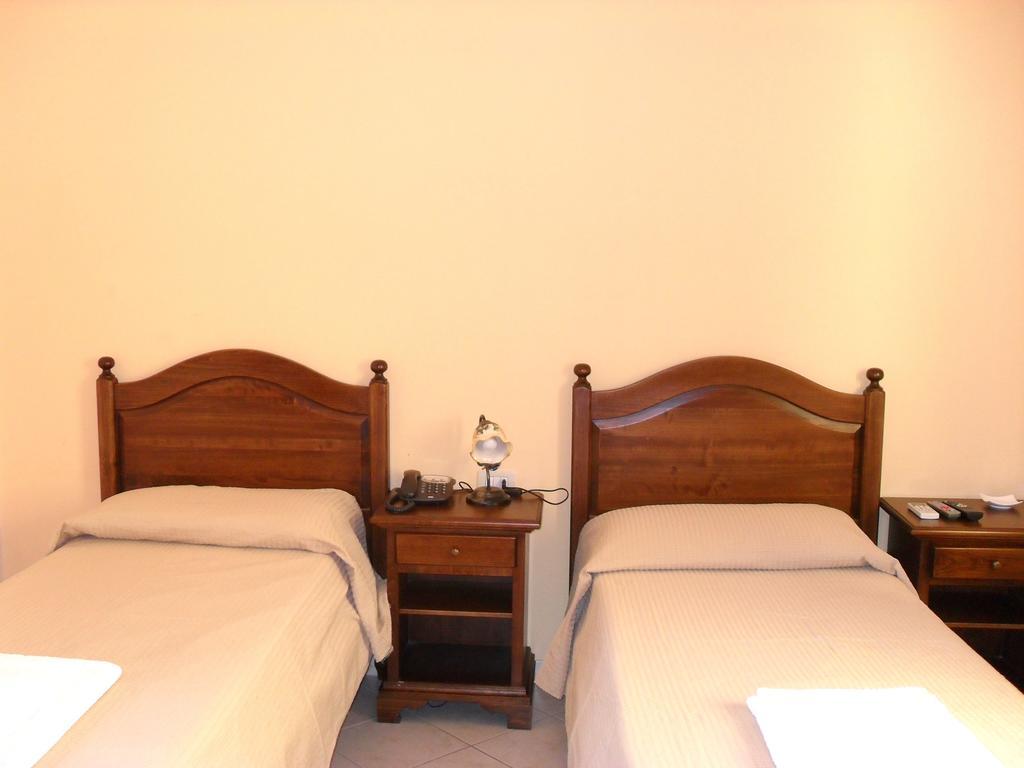 Hotel Piro Torrenova  Oda fotoğraf